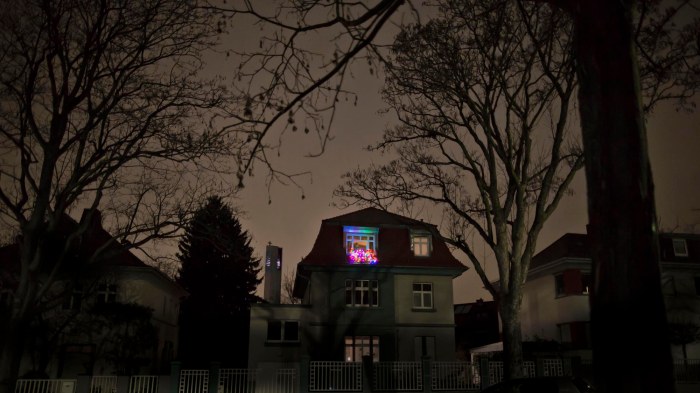 At the approach of Christmas